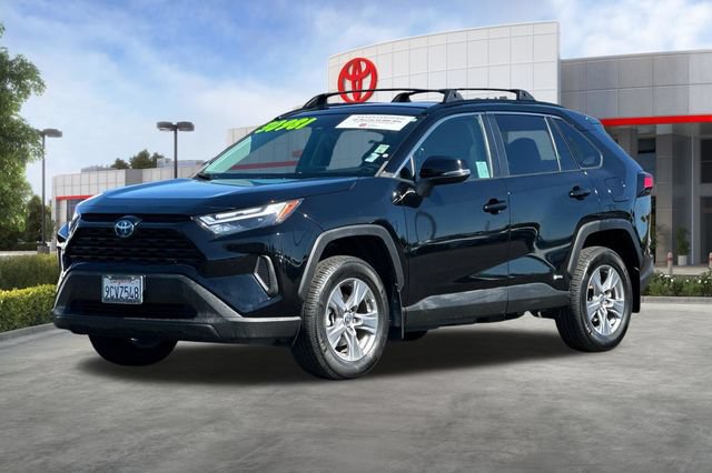 Certified 2022 Toyota RAV4 XLE w/ Convenience Package AWD/4WD image 10