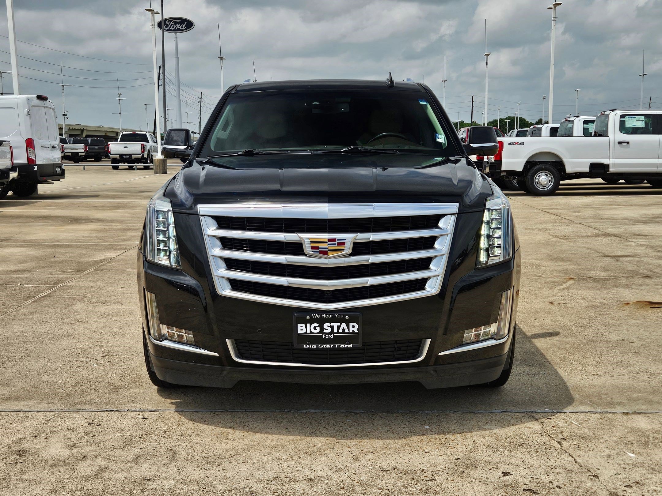 Used 2016 Cadillac Escalade Luxury AWD/4WD image 9