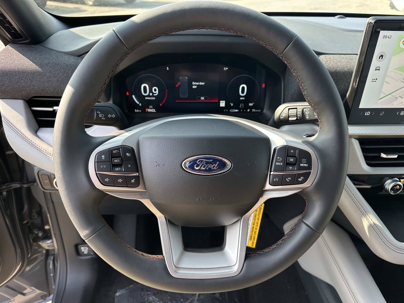 New 2027 Ford Explorer Active w/ Active Comfort Package AWD/4WD image 13