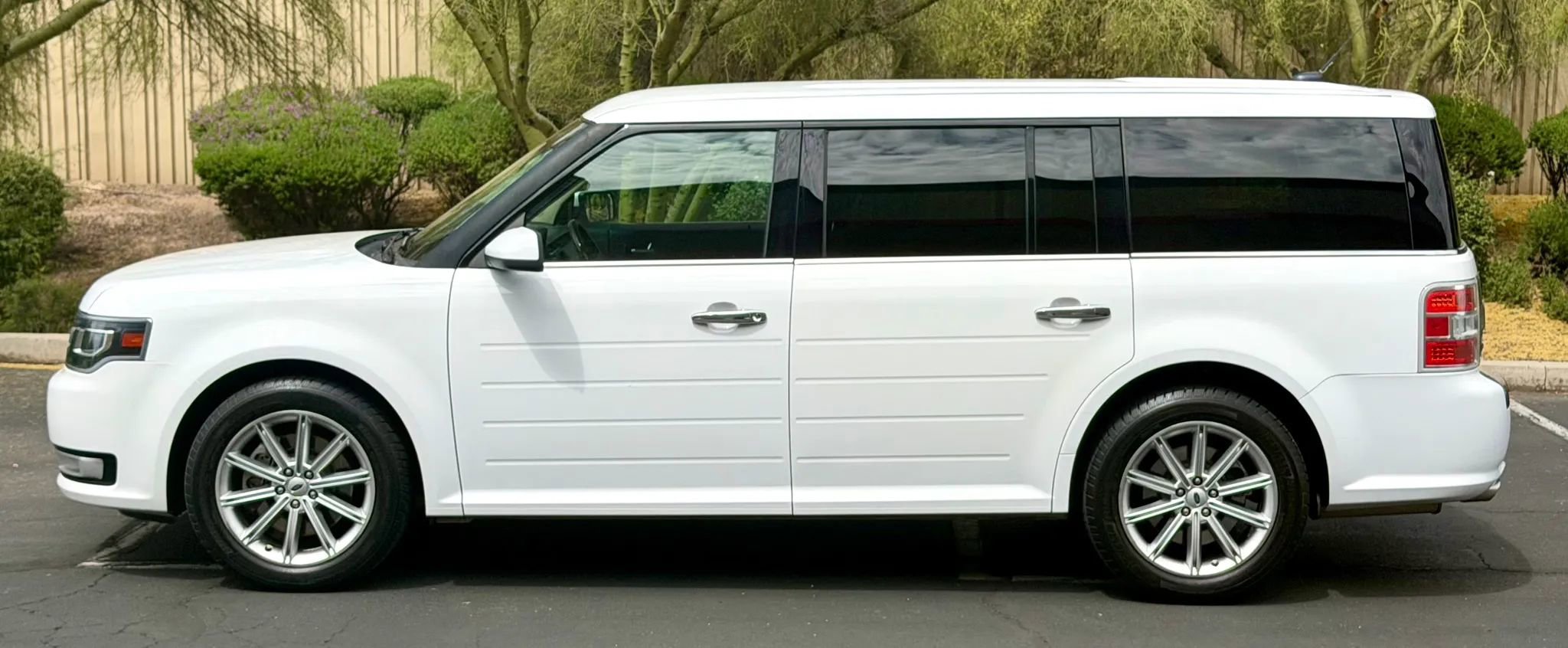 Used 2019 Ford Flex Limited image 5