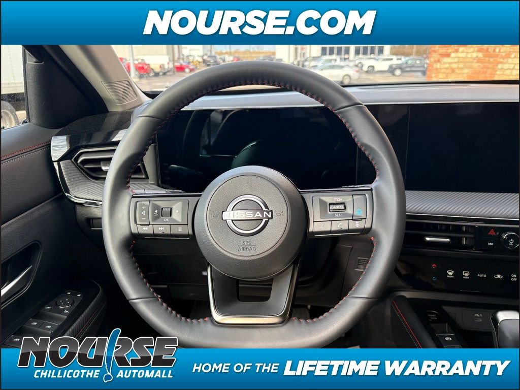 New 2025 Nissan Kicks SR image 18