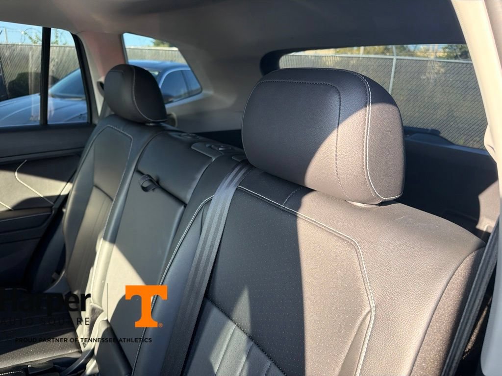 Used 2022 Volkswagen Tiguan SE AWD/4WD image 9