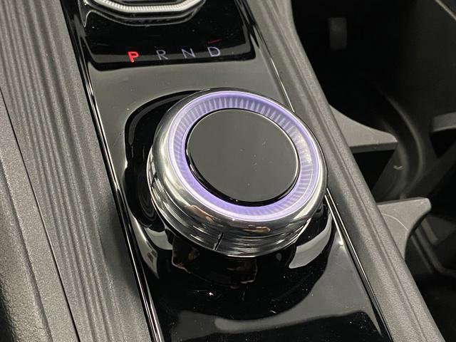 New 2026 Jeep Cherokee Overland w/ Trailer Tow Group image 23