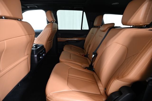 Used 2024 Ford Expedition Max Platinum AWD/4WD image 9