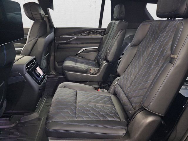 New 2026 Cadillac Escalade IQL Sport 1 w/ LPO, Floor Liner Package AWD/4WD image 15