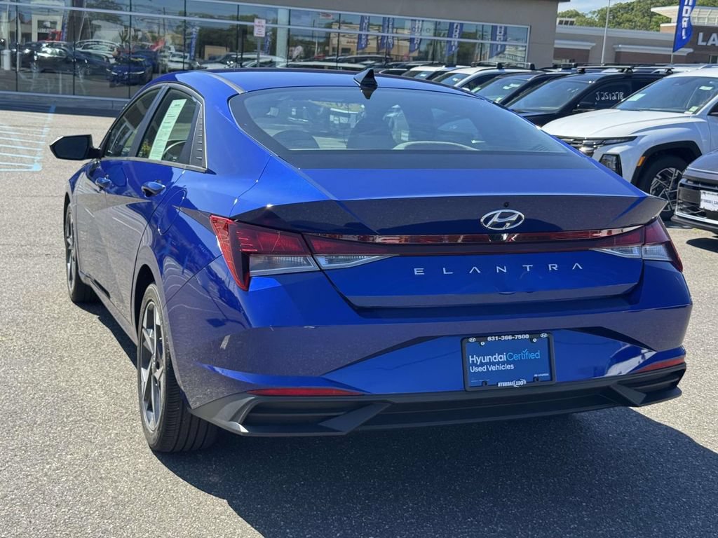 Used 2023 Hyundai Elantra SEL w/ Convenience Package FWD image 10