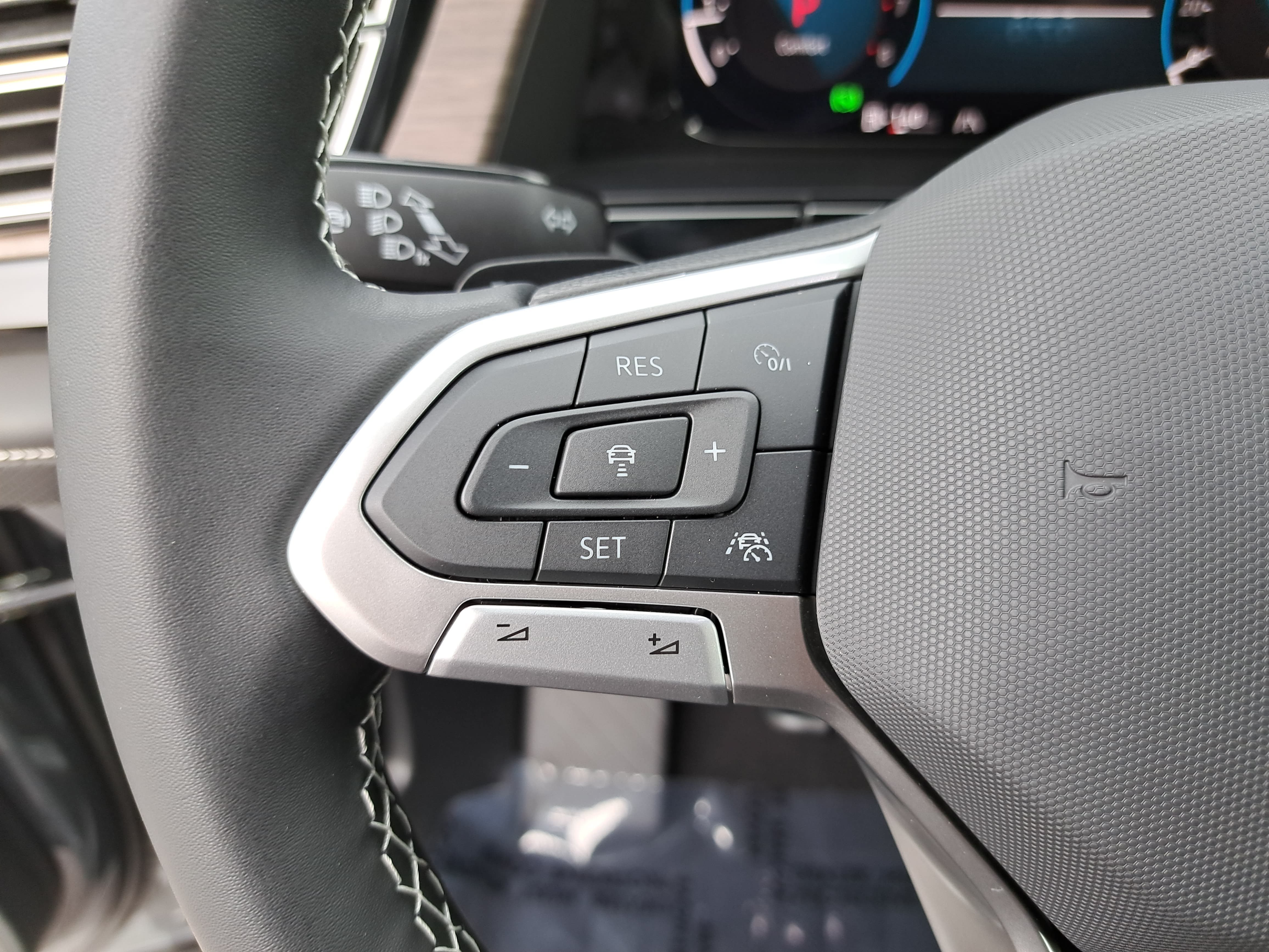New 2026 Volkswagen Atlas SEL AWD/4WD image 17