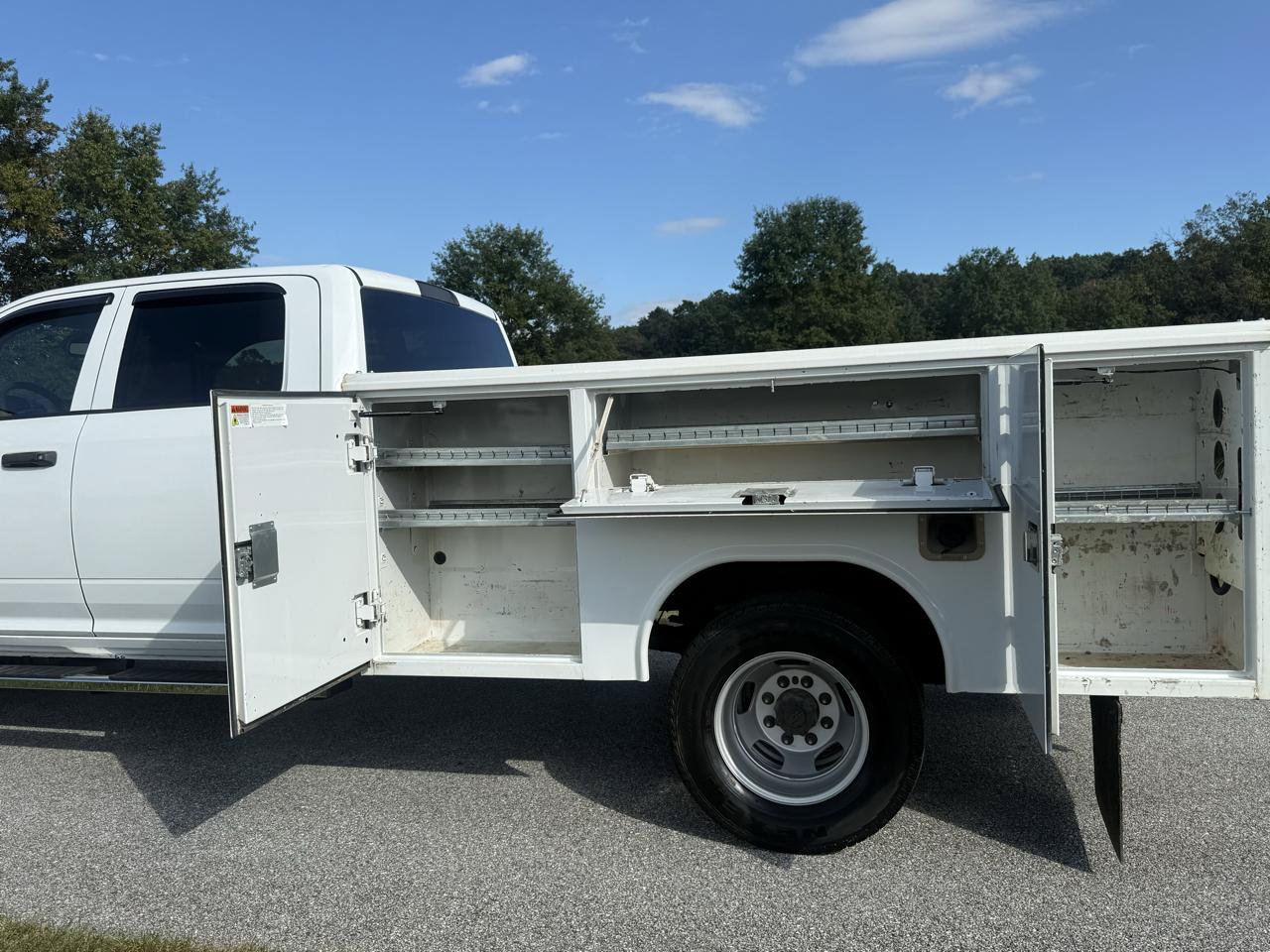 Used 2020 RAM 3500 Tradesman AWD/4WD image 4
