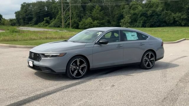 Used 2024 Honda Accord Sport image 4