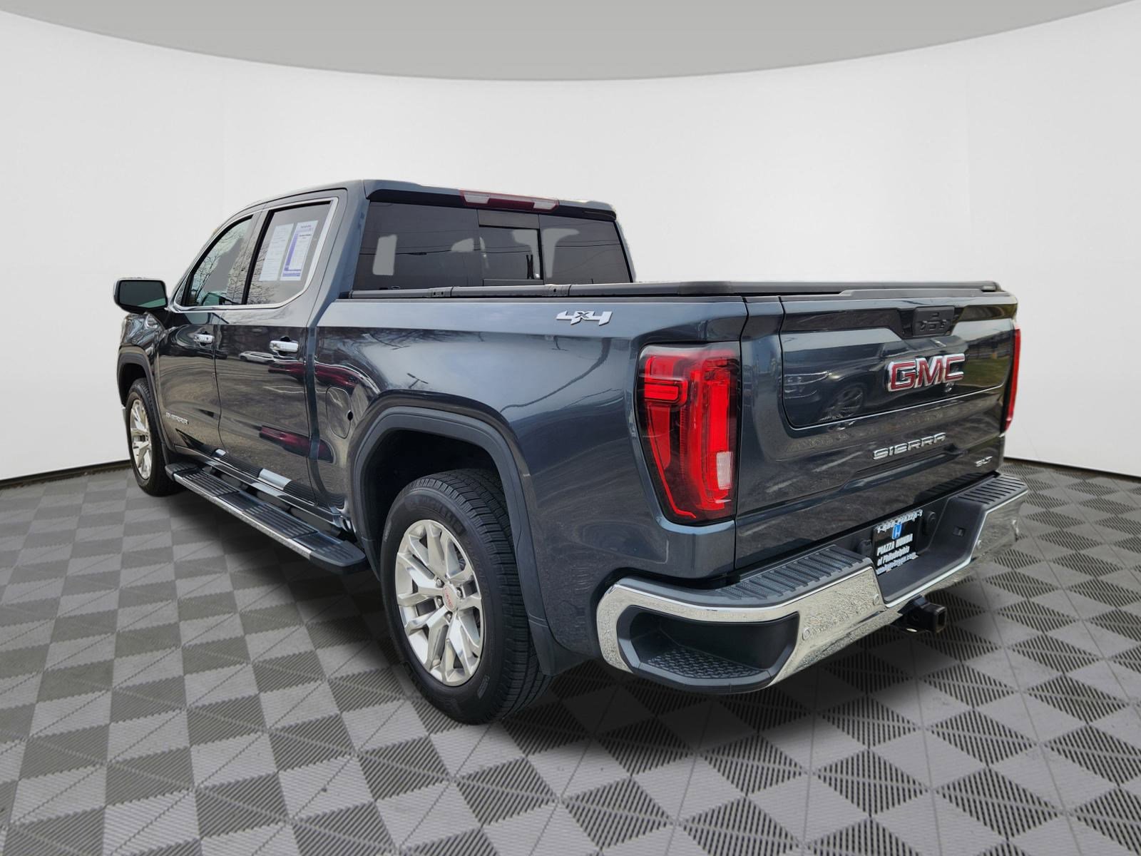 Used 2019 GMC Sierra 1500 SLT w/ SLT Premium Plus Package image 3
