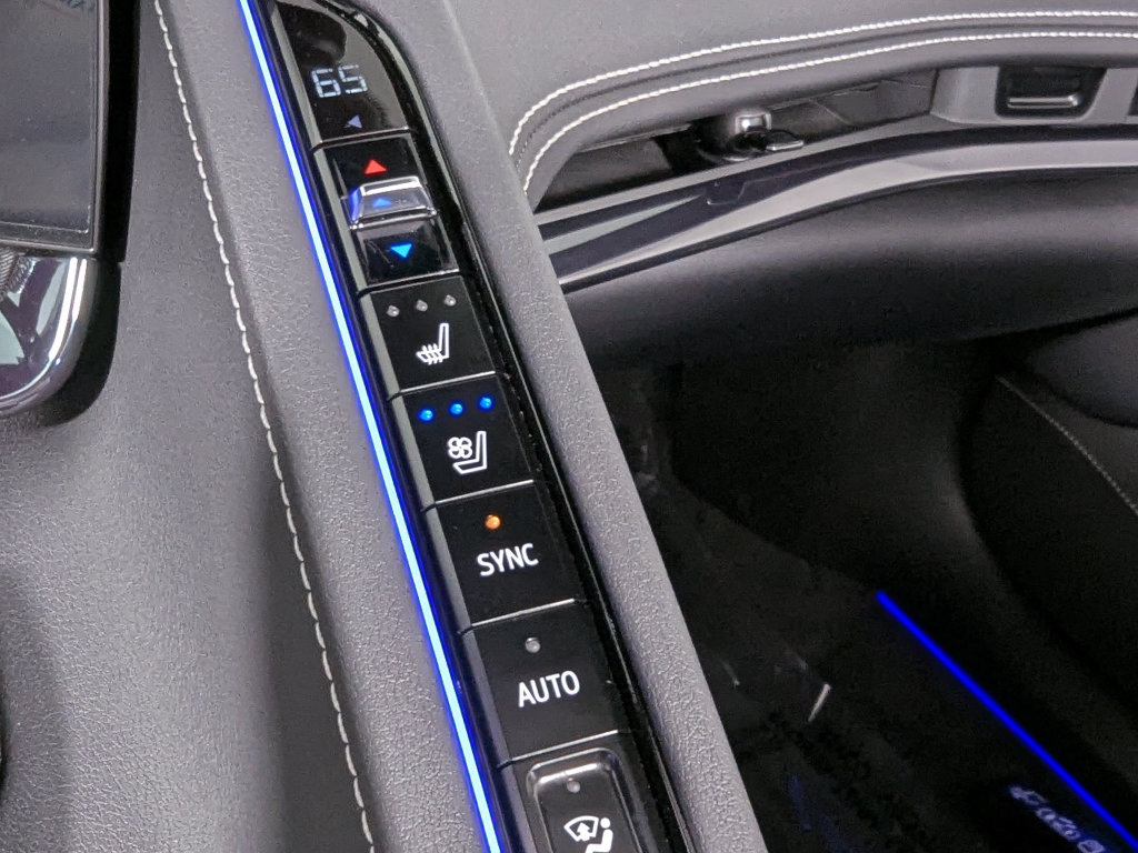Used 2024 Chevrolet Corvette Stingray Preferred Conv w/ Z51 Performance Package RWD image 25