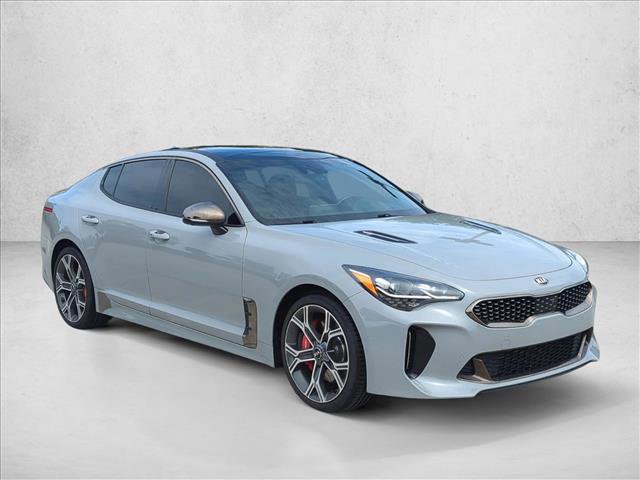 Used 2021 Kia Stinger GT2 video 3