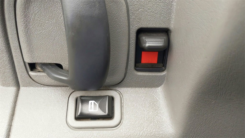 Used 2019 Chevrolet Express 3500 Extended w/ Driver Convenience Package image 17