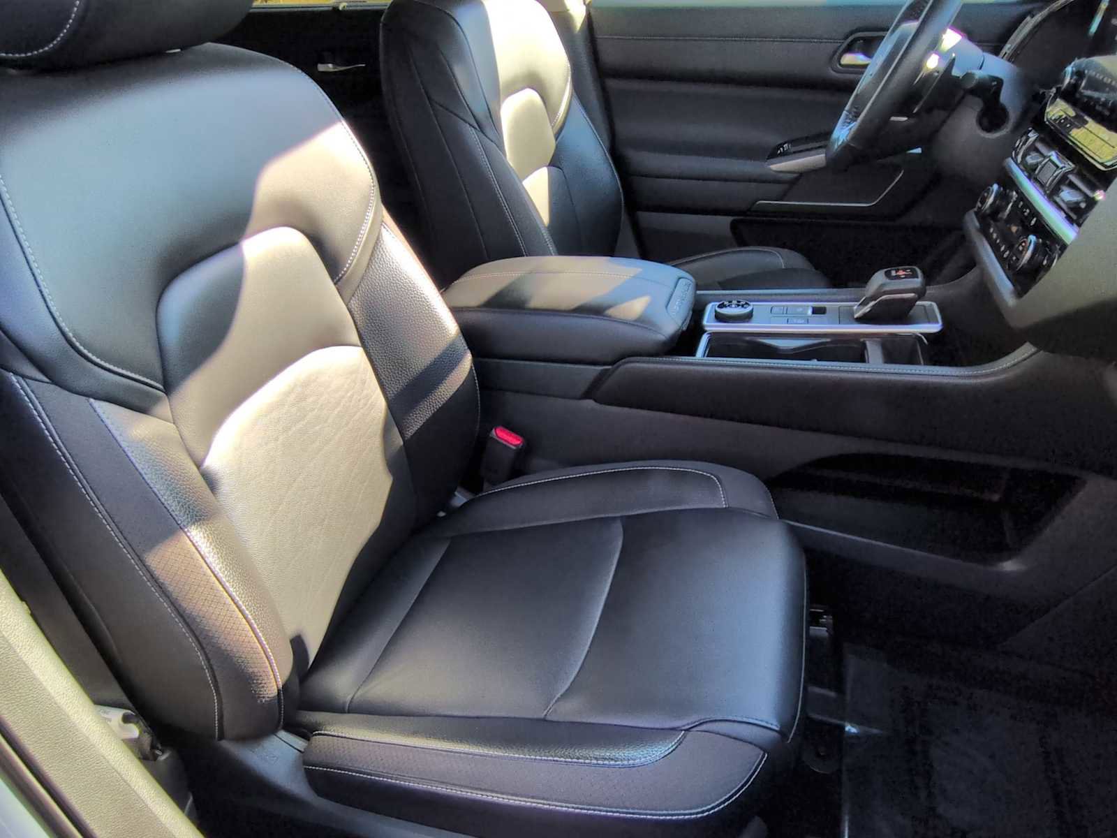 Used 2022 Nissan Pathfinder SL image 22