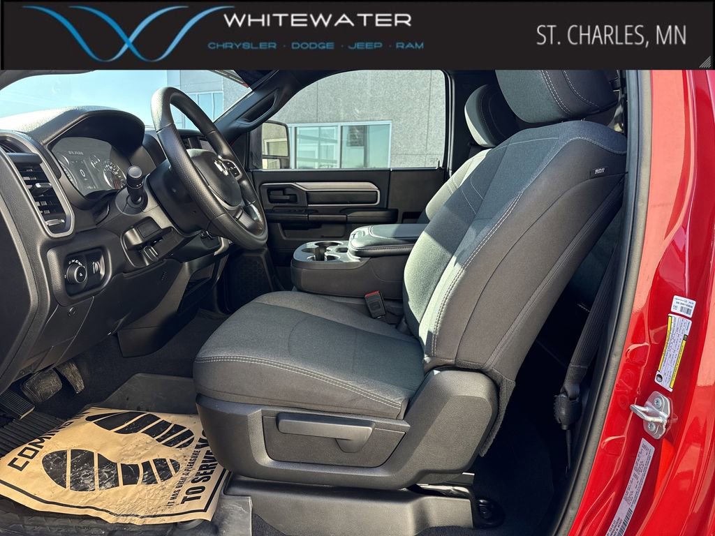 Used 2024 RAM 2500 Tradesman w/ Chrome Appearance Group image 5