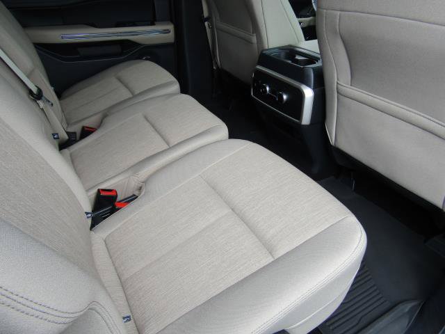 Certified 2024 Ford Expedition XLT AWD/4WD image 3