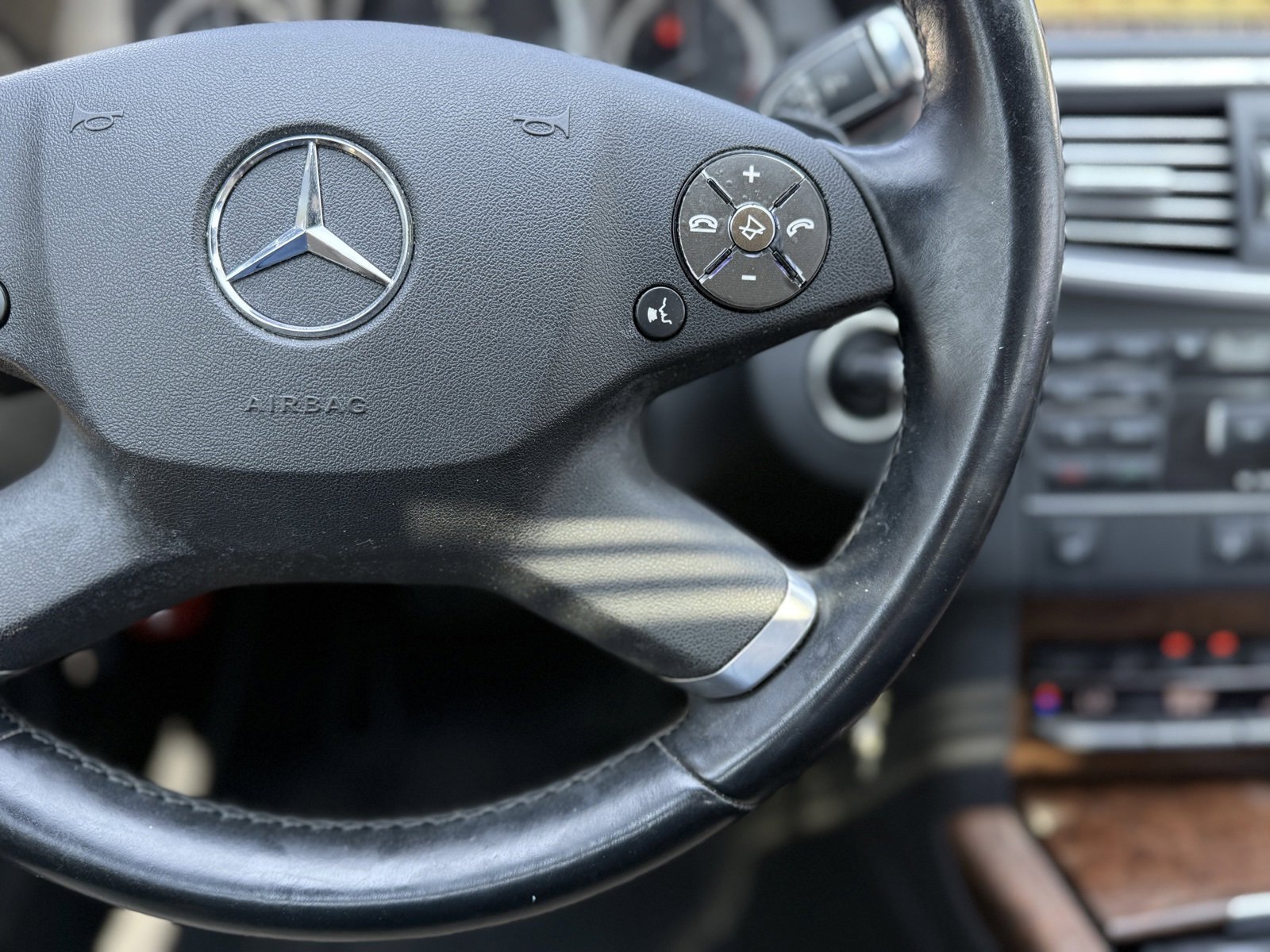 Used 2011 Mercedes-Benz E 350 Sedan image 26