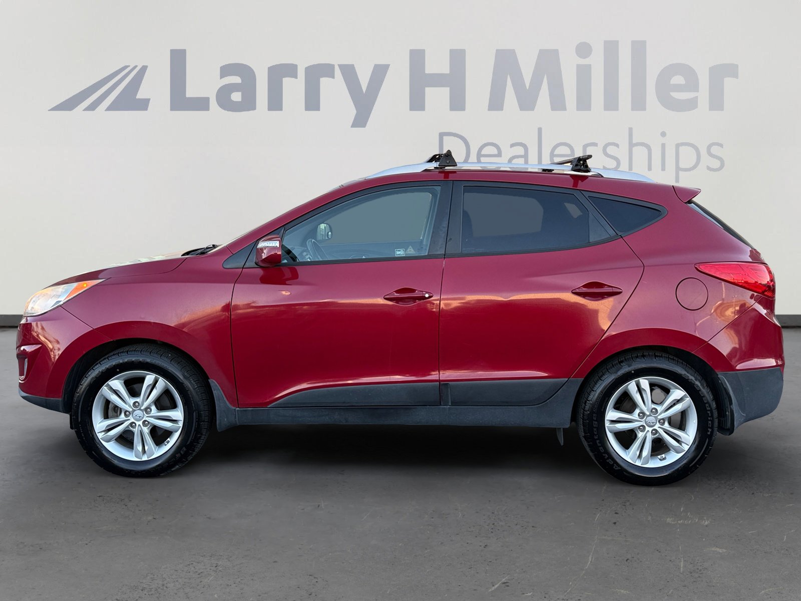 Used 2013 Hyundai Tucson GLS image 2
