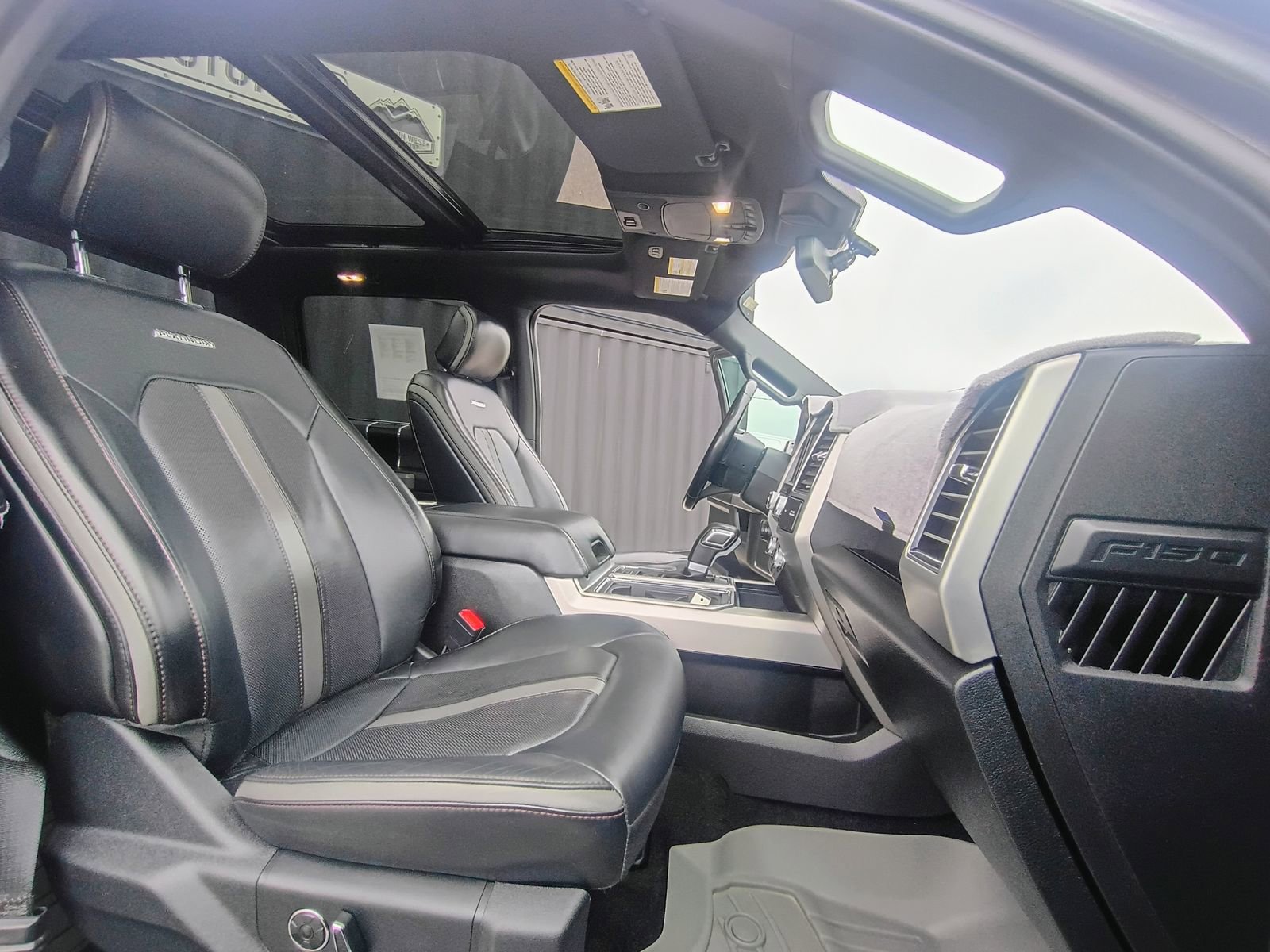 Used 2020 Ford F150 Platinum w/ Equipment Group 701A Luxury AWD/4WD image 14