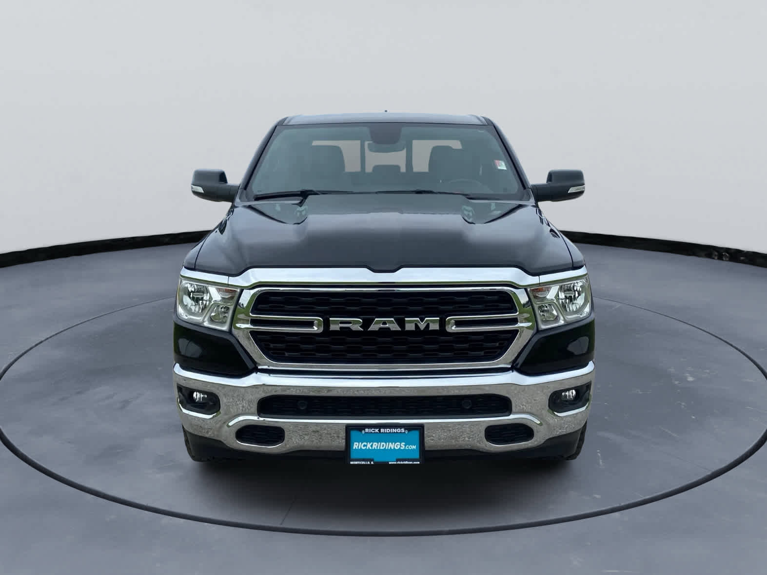 Used 2022 RAM 1500 Big Horn AWD/4WD image 3
