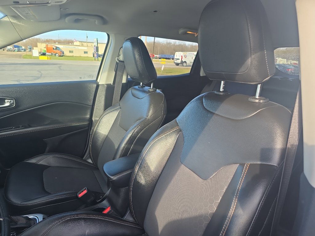 Used 2019 Jeep Compass Latitude w/ Safety & Security Group image 5