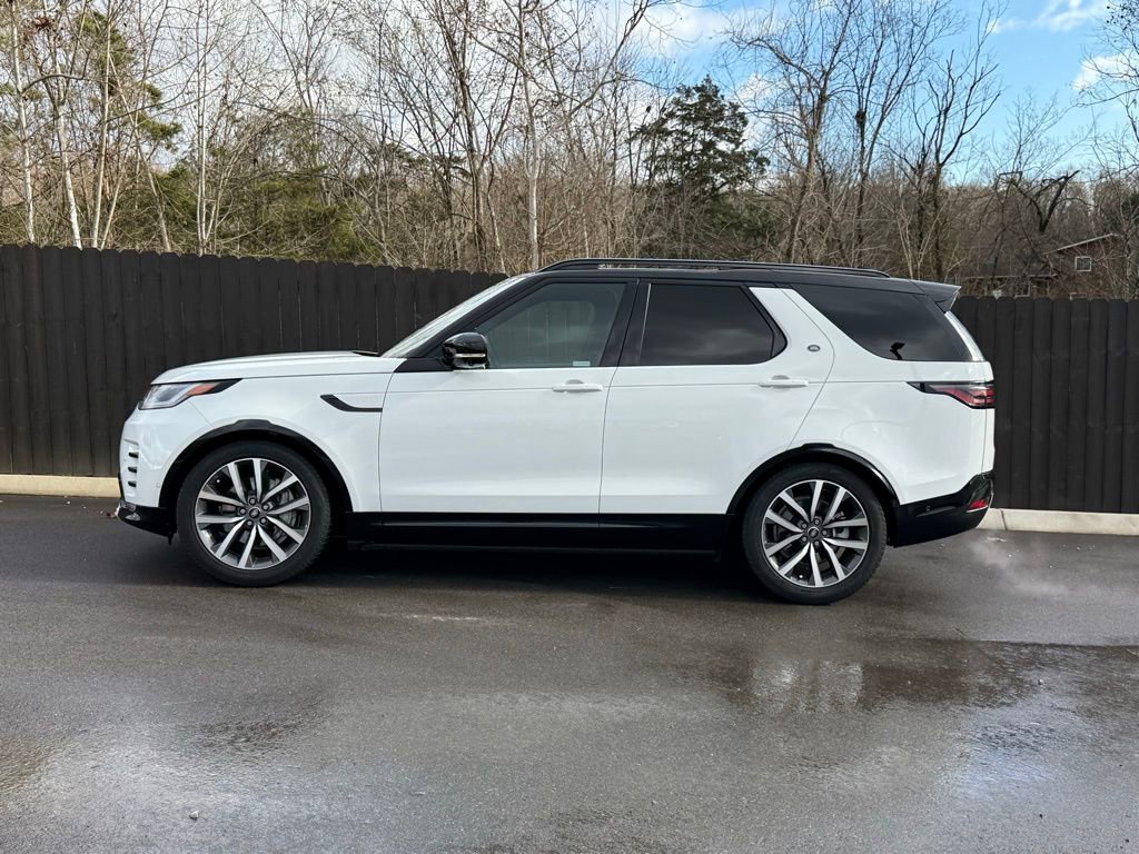 Certified 2025 Land Rover Discovery Dynamic SE AWD/4WD image 2