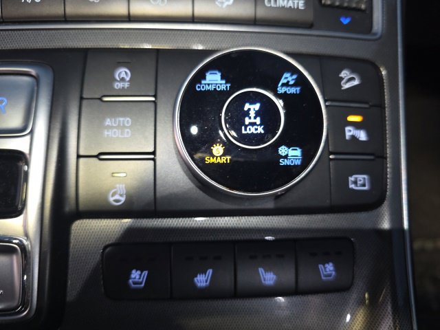 Used 2023 Hyundai Santa Fe Calligraphy AWD/4WD image 15