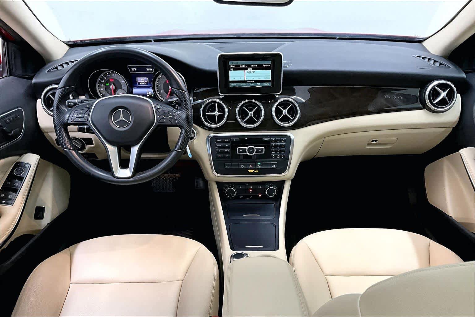 Used 2015 Mercedes-Benz GLA 250 4MATIC image 15