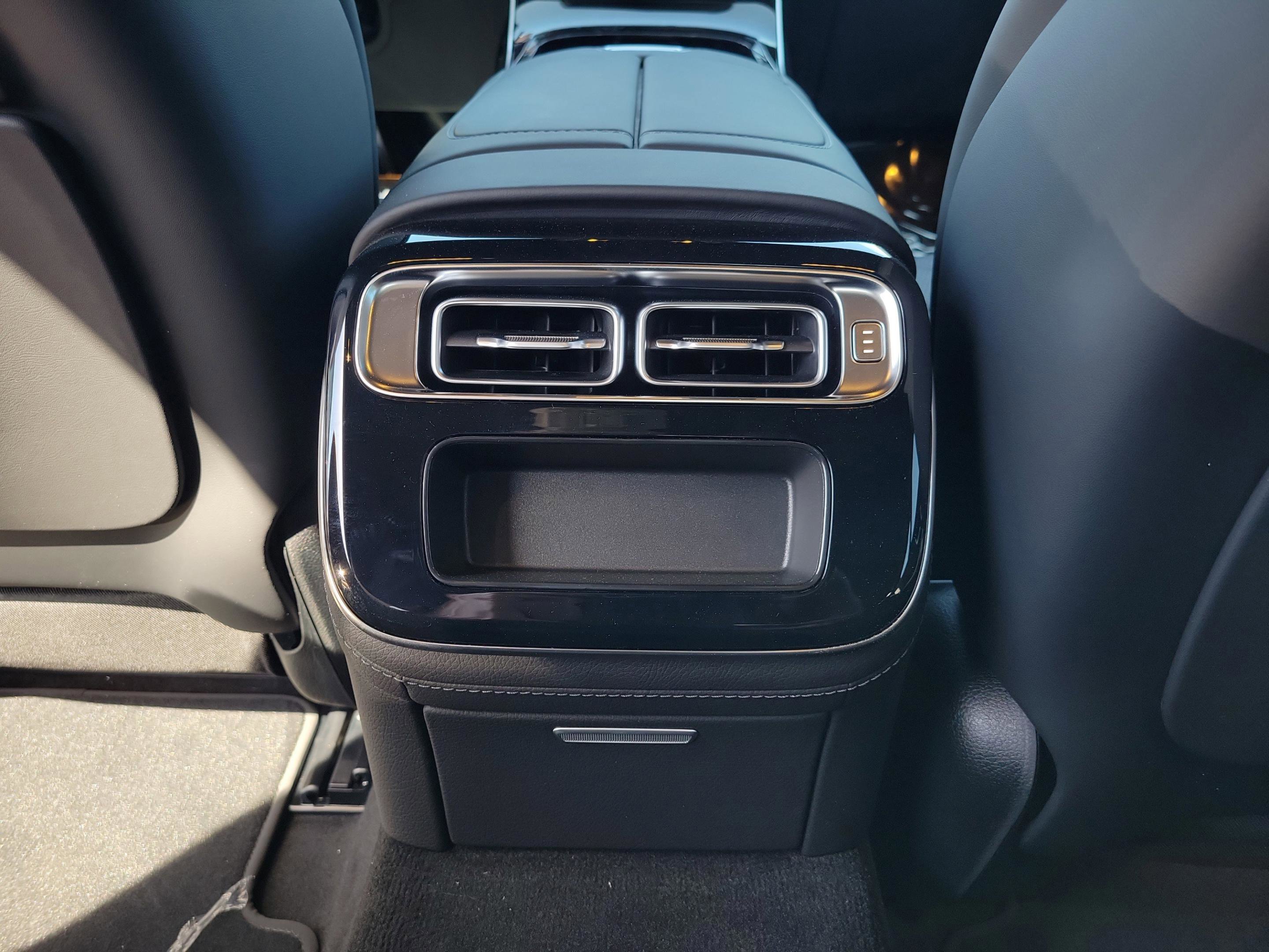 Used 2026 Mercedes-Benz S 580 4MATIC Sedan image 9