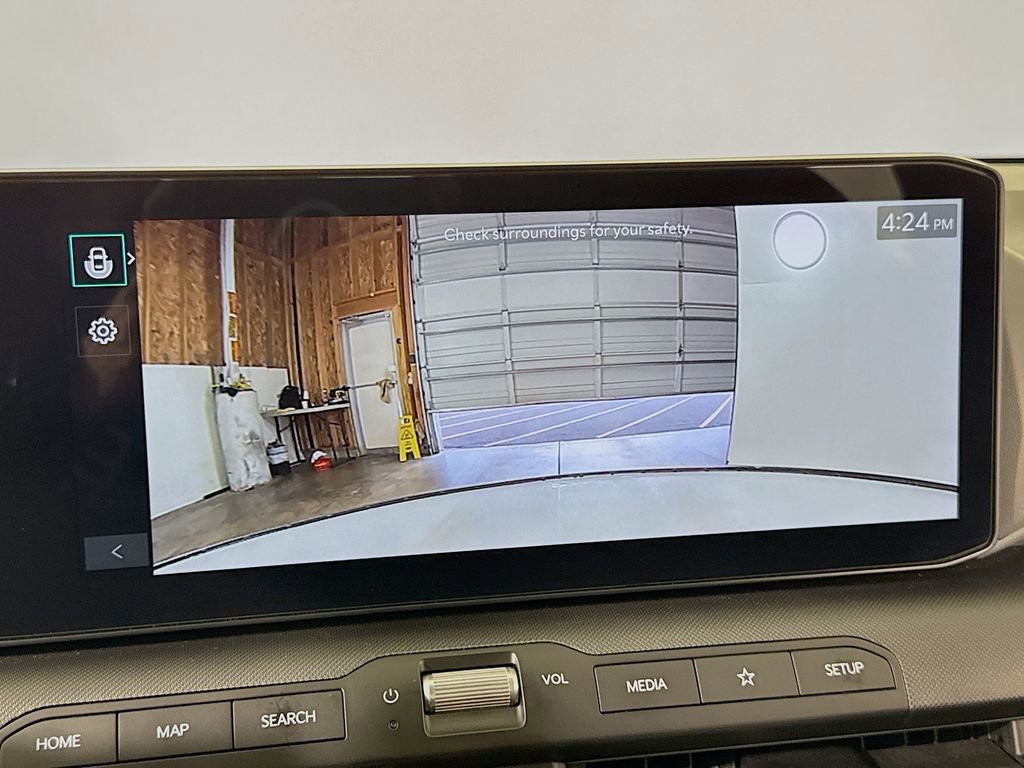 Used 2025 Kia K4 LXS image 32