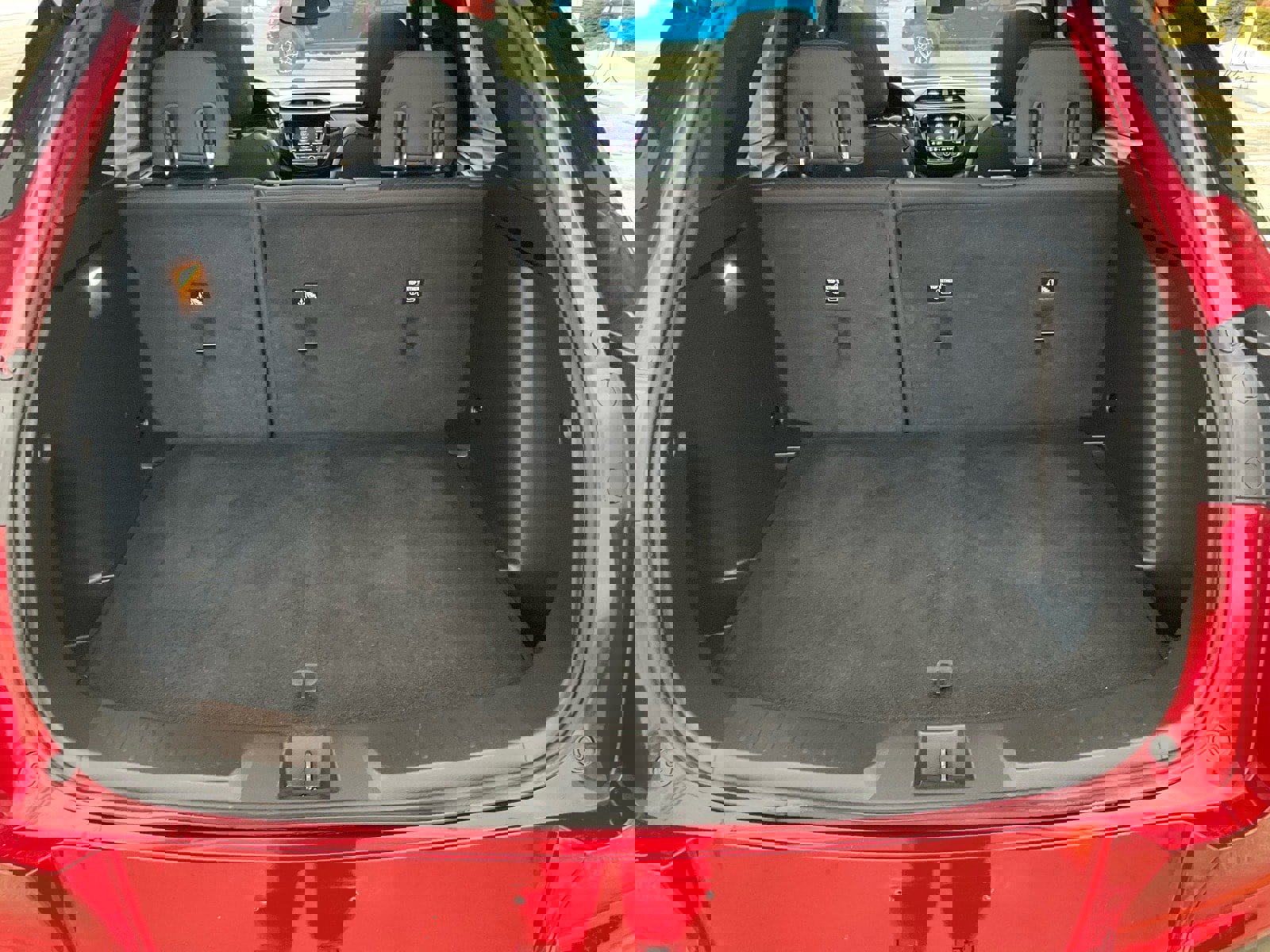 Used 2021 Chevrolet TrailBlazer RS w/ Sun and Liftgate Package image 24