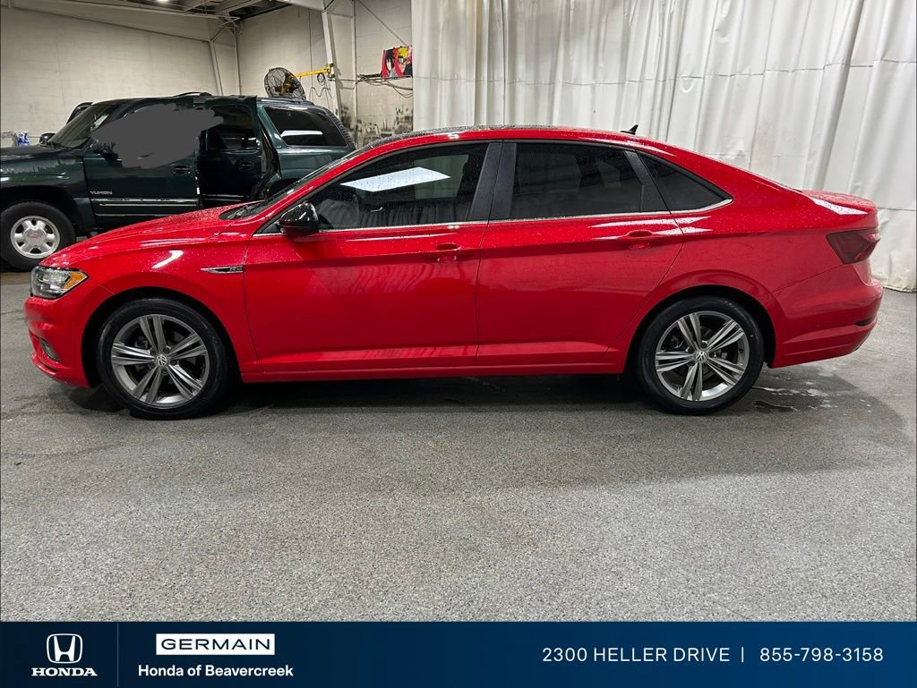 Used 2020 Volkswagen Jetta R-Line w/ R-Line Cold Weather Package FWD image 5