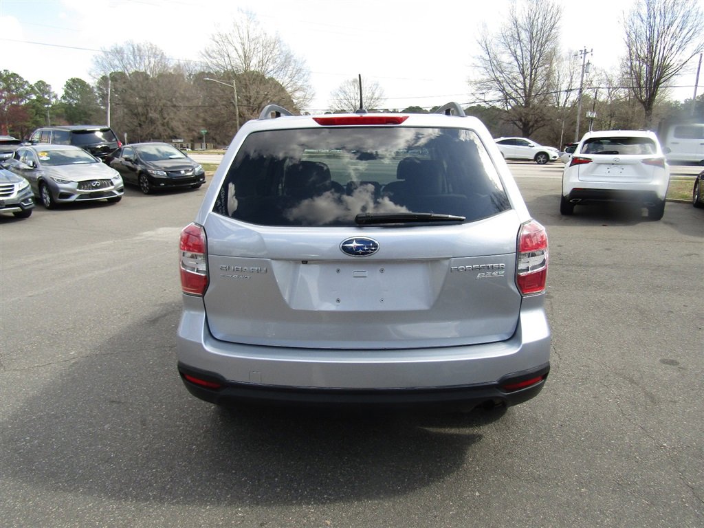 Used 2015 Subaru Forester 2.5i Premium image 7