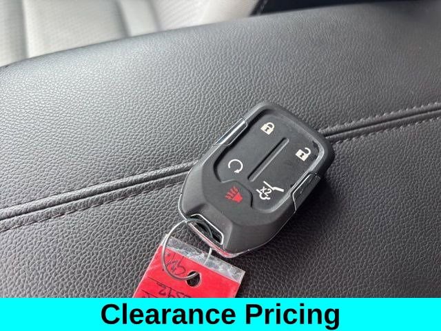 Used 2023 GMC Terrain SLE w/ Driver Convenience Package image 52