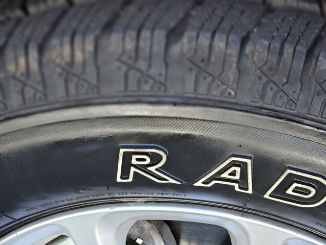 Used 2015 Jeep Cherokee Trailhawk w/ Leather Interior Group image 11