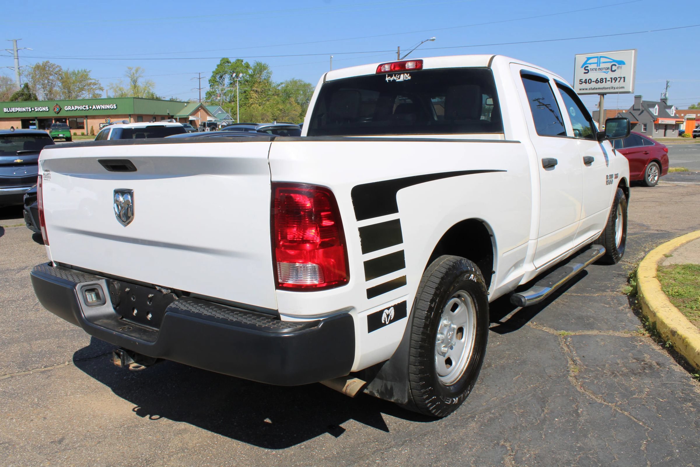 Used 2017 RAM 1500 Tradesman RWD image 4
