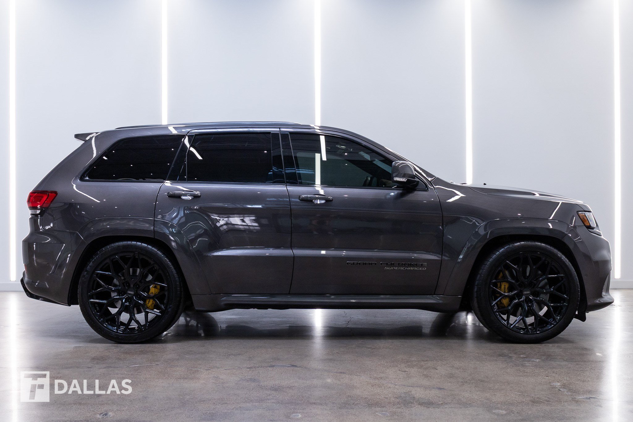Used 2021 Jeep Grand Cherokee Trackhawk AWD/4WD image 13