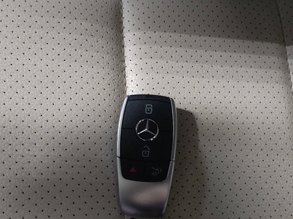 Used 2020 Mercedes-Benz GLE 350 4MATIC image 32