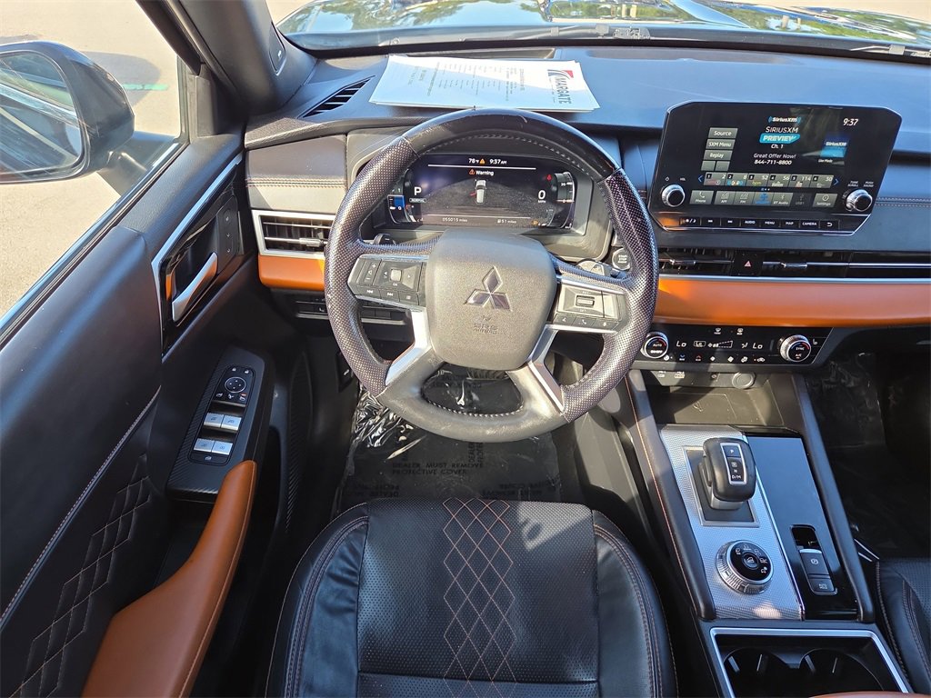 Used 2022 Mitsubishi Outlander SEL image 18