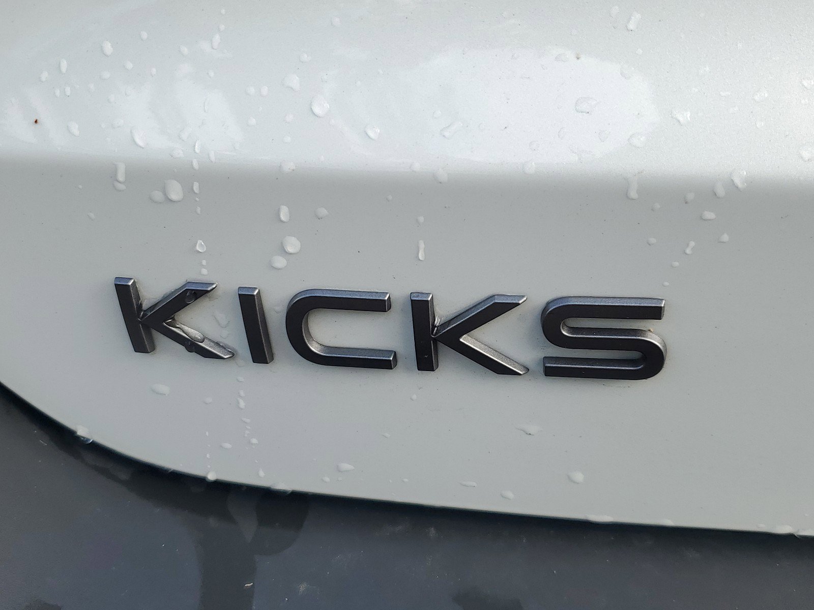 Certified 2025 Nissan Kicks SR image 29