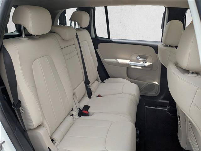 Used 2023 Mercedes-Benz GLB 250 4MATIC image 21