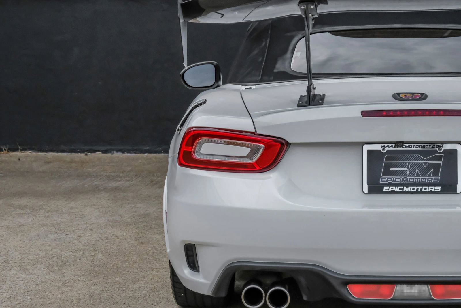 Used 2017 FIAT 124 Spider RWD image 36