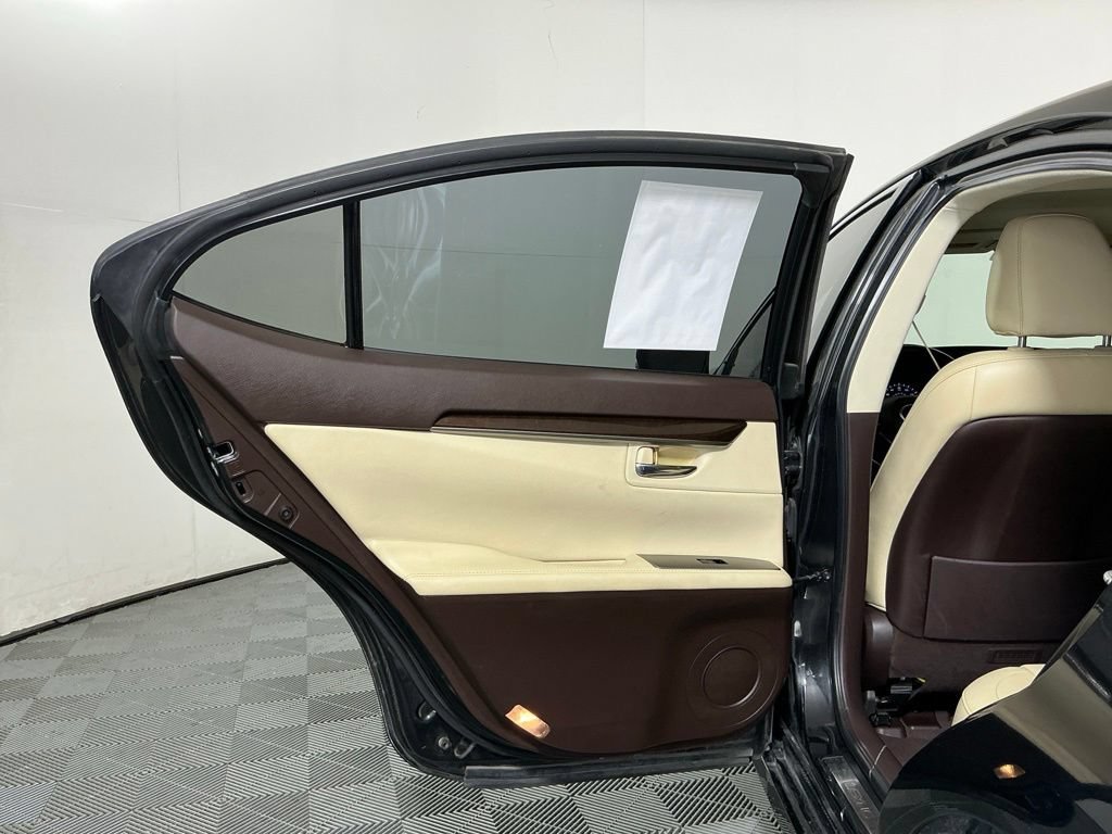 Used 2016 Lexus ES 350 w/ Premium Package w/Wood Trim FWD image 23