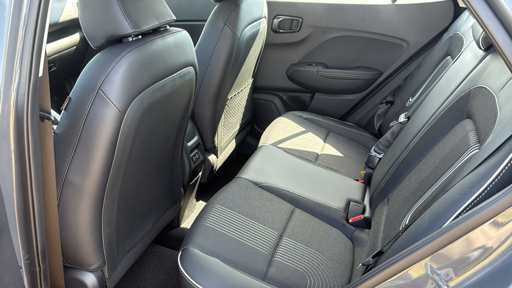 New 2026 Hyundai Venue SEL FWD image 11