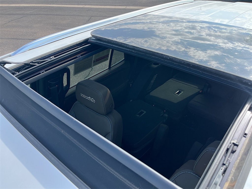 Used 2023 Chevrolet Tahoe High Country image 23