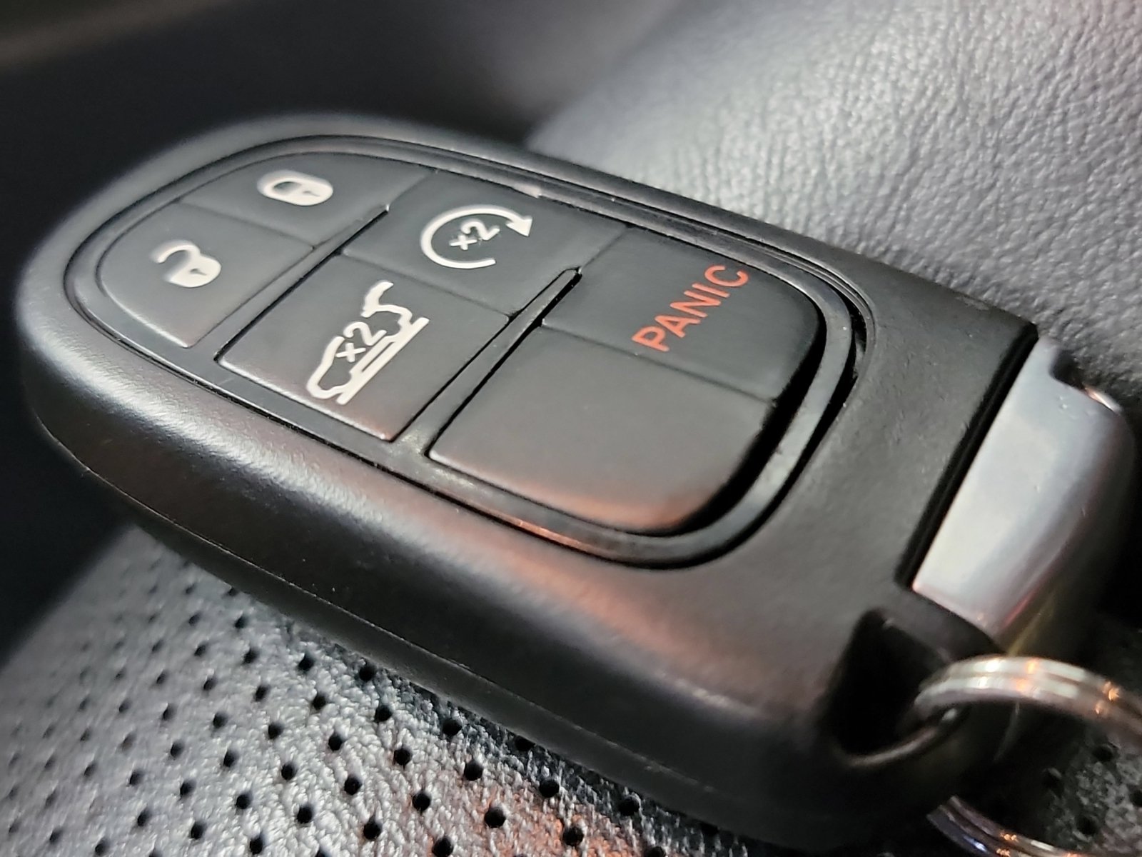Used 2019 Jeep Cherokee Limited AWD/4WD image 31