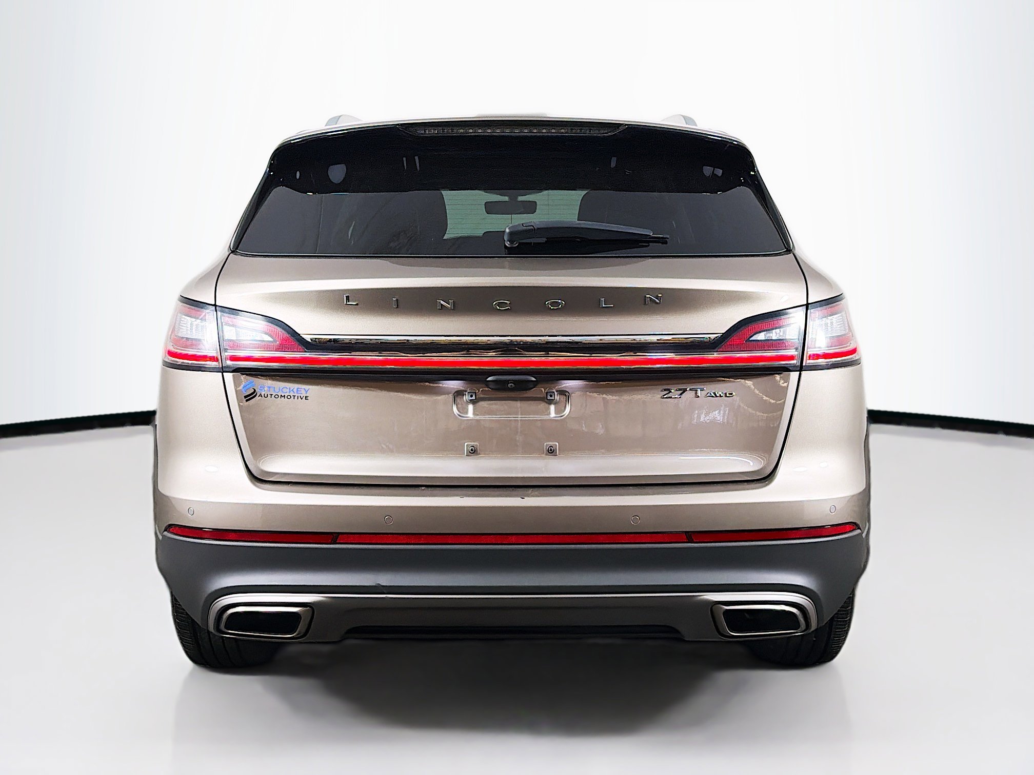 Used 2020 Lincoln Nautilus Reserve w/ Equipment Group 201A image 7