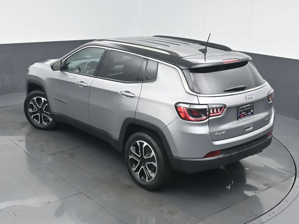 Used 2022 Jeep Compass Limited image 39