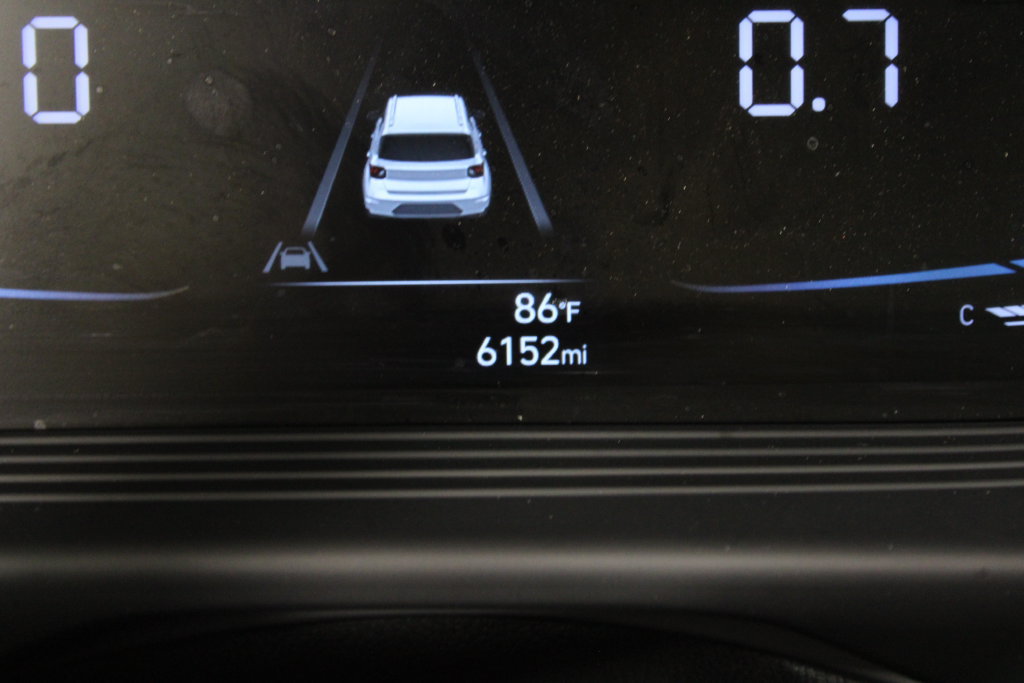 Certified 2025 Hyundai Venue SE FWD image 26