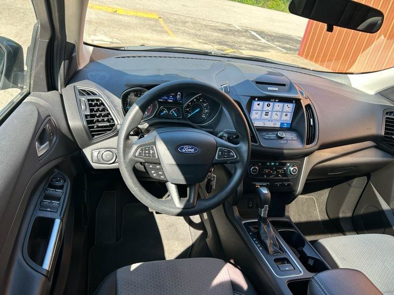 Used 2017 Ford Escape SE w/ Equipment Group 201A FWD image 15
